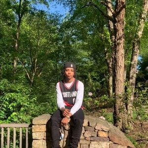 Meet your Posher, Jonathan